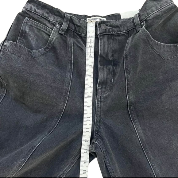 Free People We The Free Olsen Cuffed
Barrel Jeans Sz 29 - Picture 9 of 10